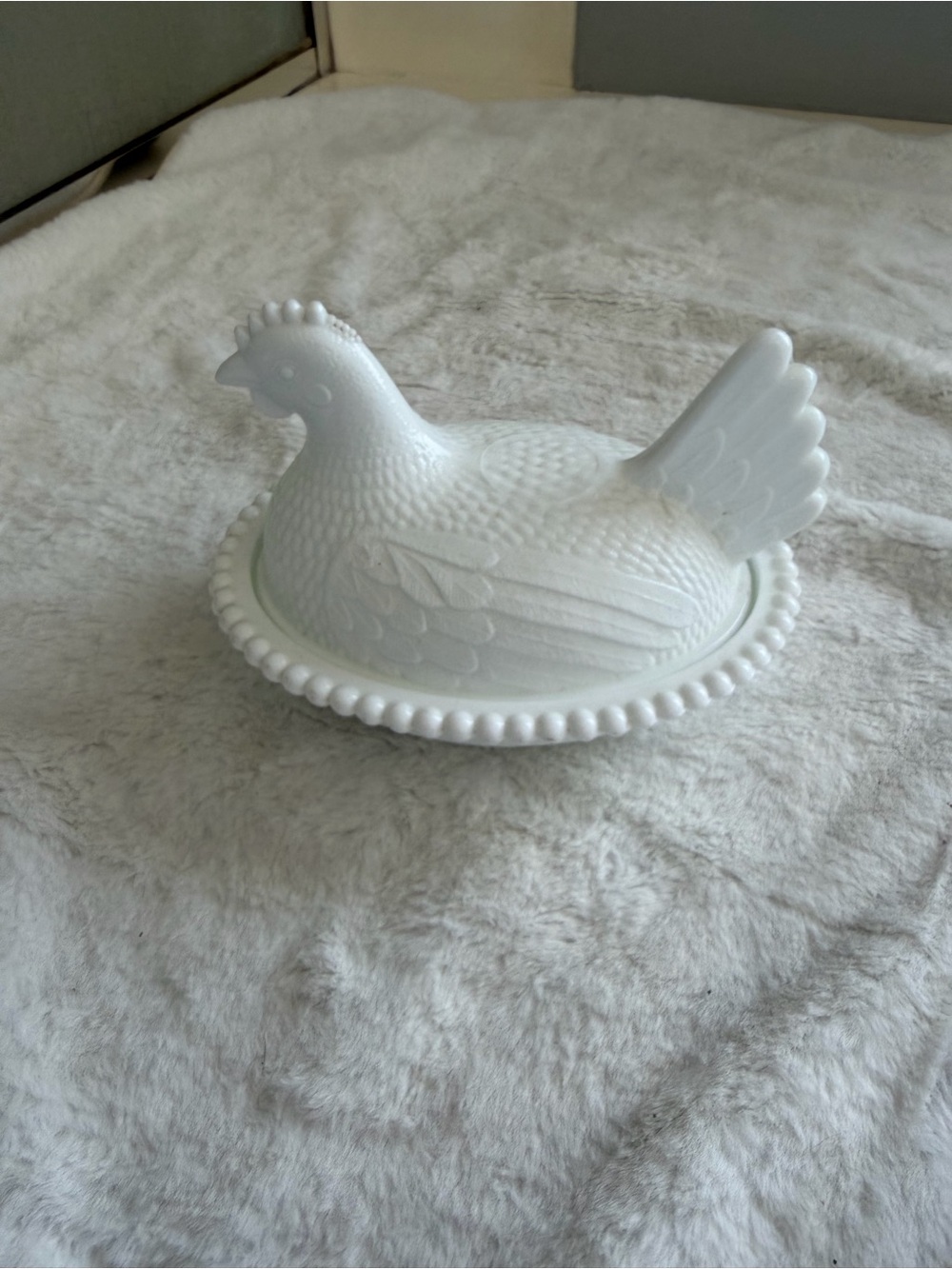 Vintage Milk Glass Hen on Nest Covered Dish Farmhouse Decor
